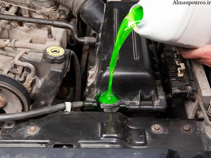 با روش صحیح اضافه کردنِ آب رادیاتور آشنا شوید